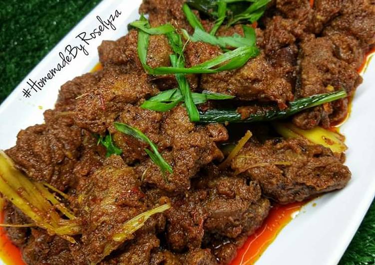 rendang daging rendang daging